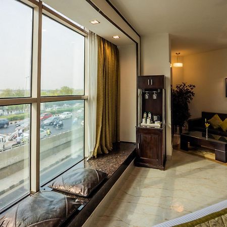 Hotel Shanti Palace Mahipalpur Új-Delhi Kültér fotó