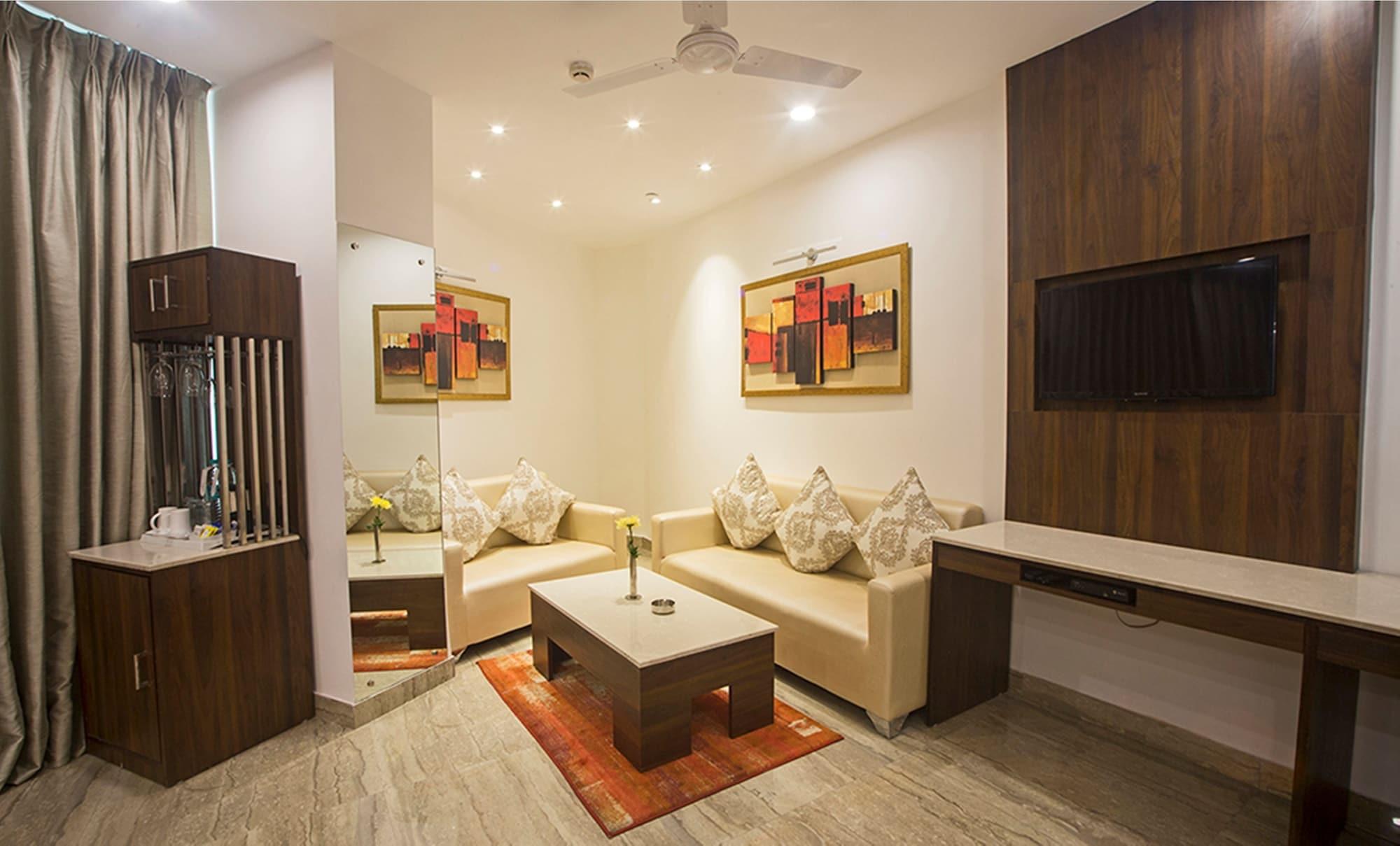 Hotel Shanti Palace Mahipalpur Új-Delhi Kültér fotó