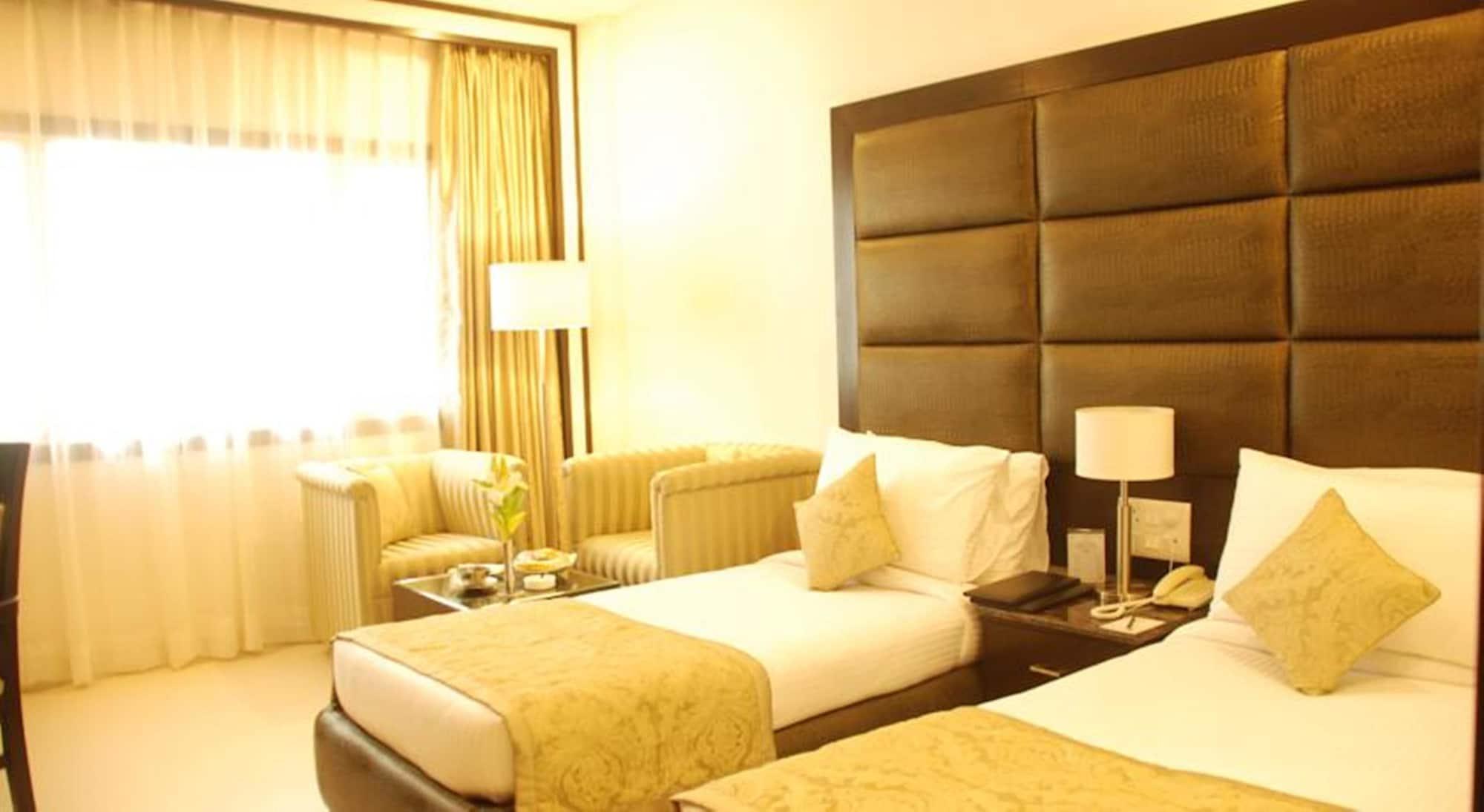 Hotel Shanti Palace Mahipalpur Új-Delhi Kültér fotó