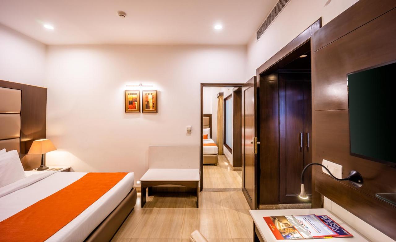 Hotel Shanti Palace Mahipalpur Új-Delhi Kültér fotó