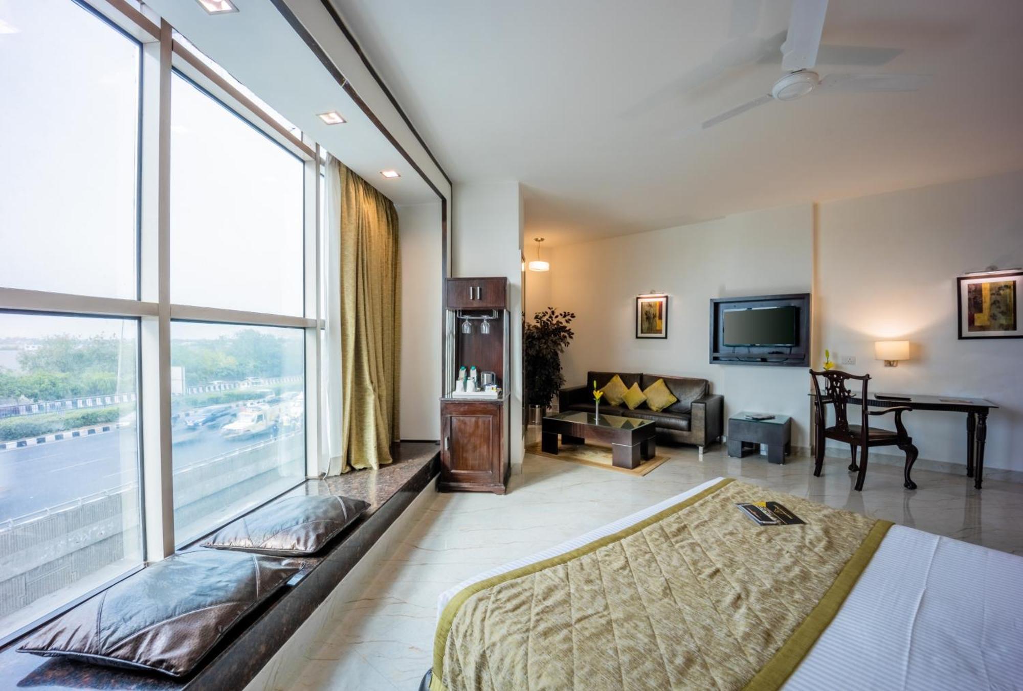 Hotel Shanti Palace Mahipalpur Új-Delhi Kültér fotó