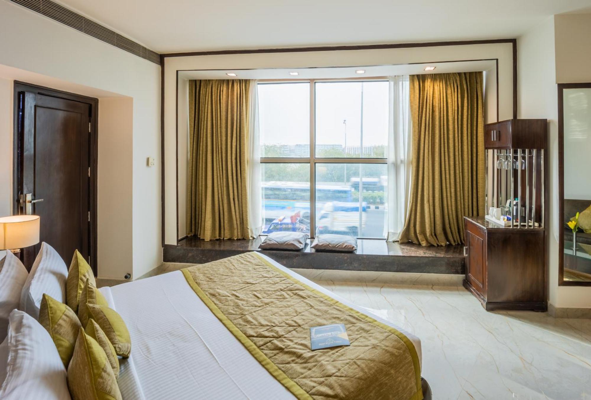 Hotel Shanti Palace Mahipalpur Új-Delhi Kültér fotó