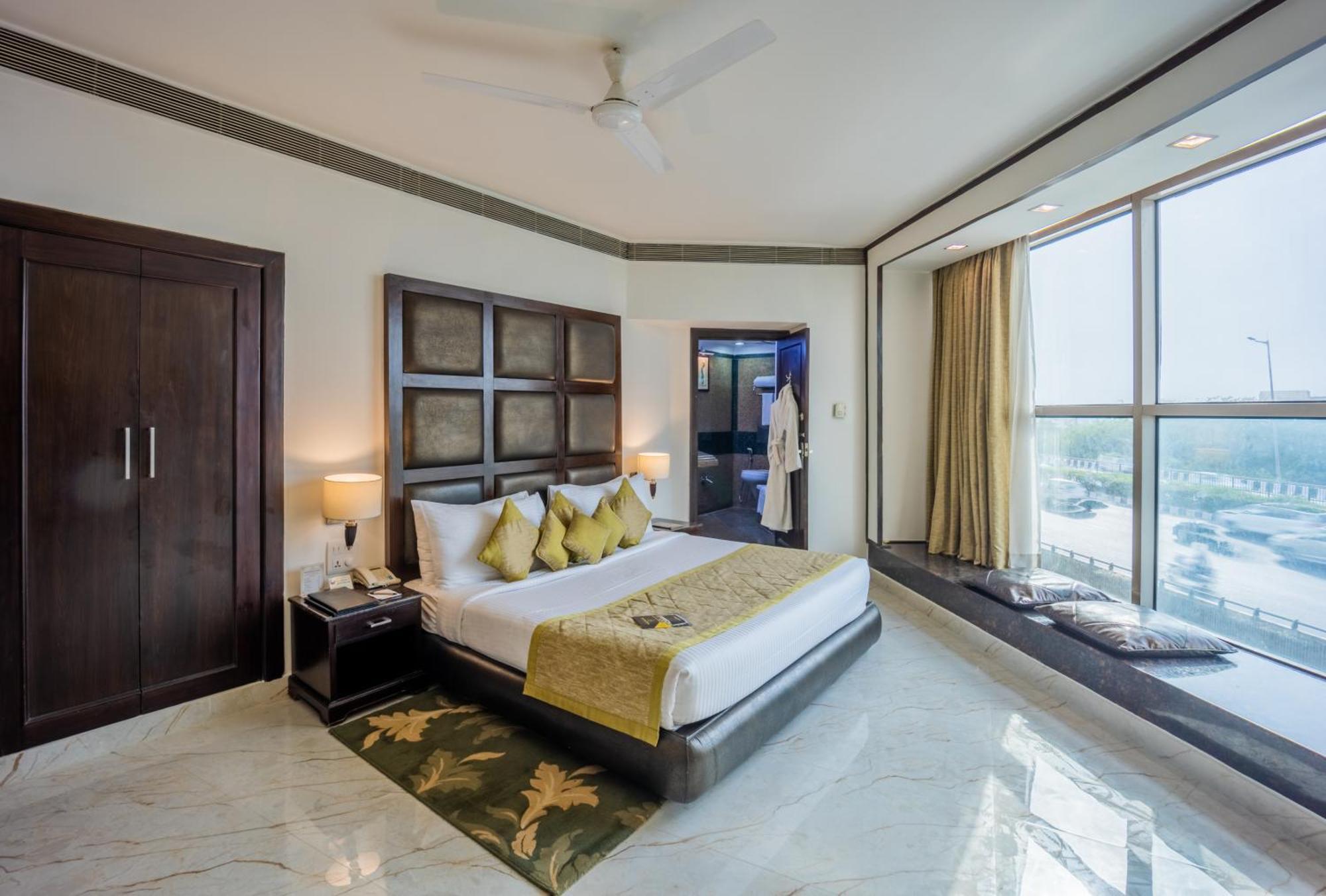 Hotel Shanti Palace Mahipalpur Új-Delhi Kültér fotó