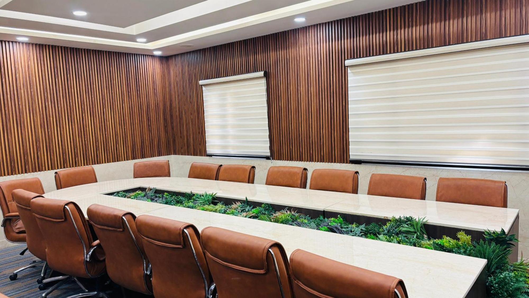 Hotel Shanti Palace Mahipalpur Új-Delhi Kültér fotó