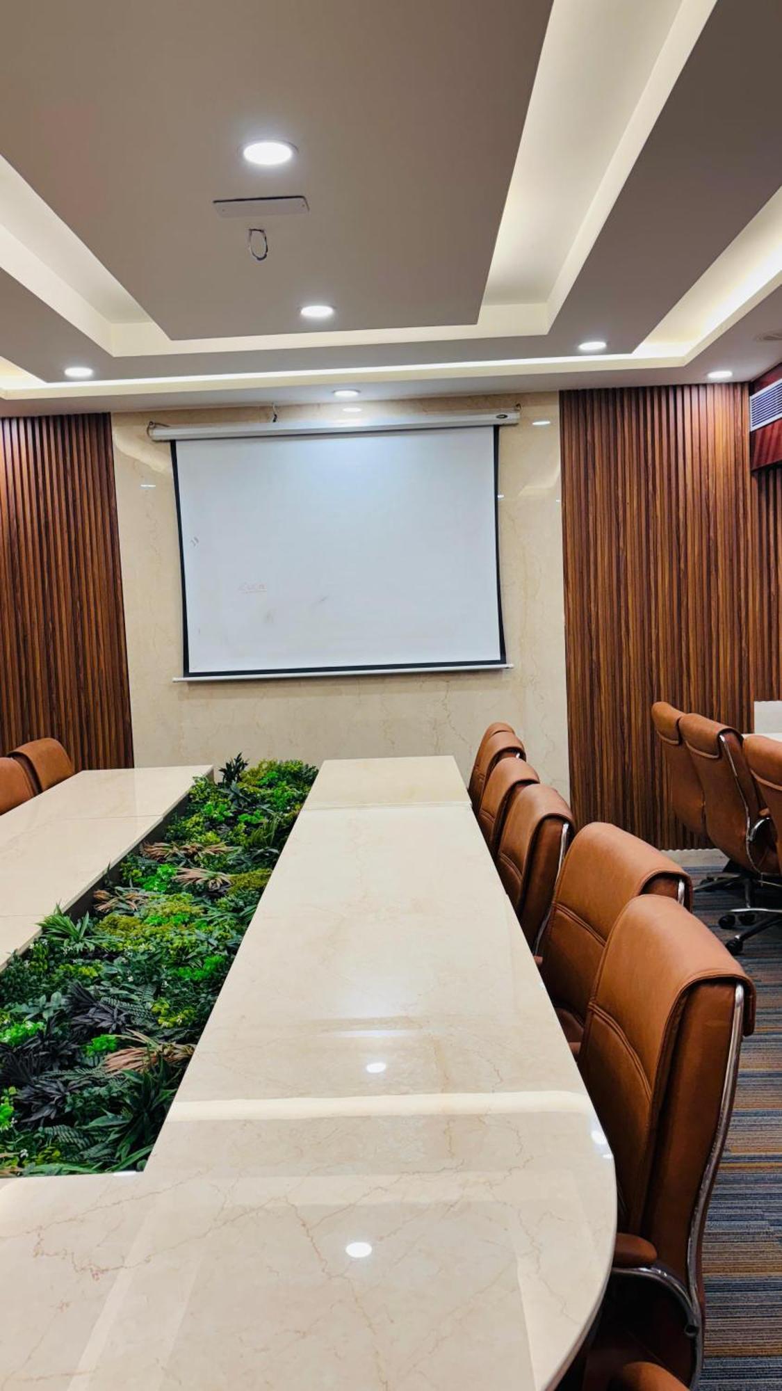 Hotel Shanti Palace Mahipalpur Új-Delhi Kültér fotó