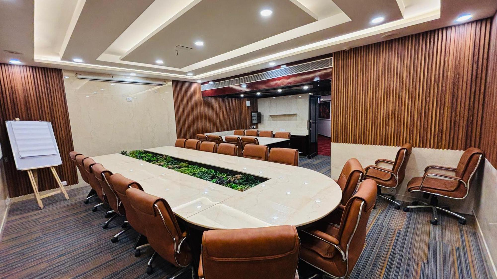 Hotel Shanti Palace Mahipalpur Új-Delhi Kültér fotó